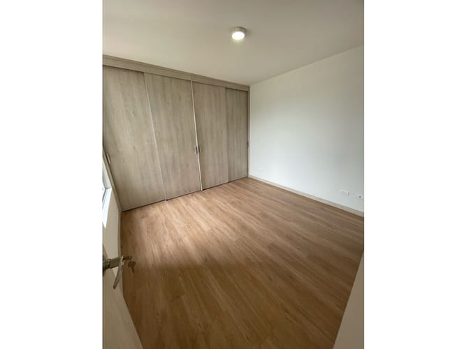Apartamento de 3 alcobas en arriendo en Calasanz Parte Alta, Medellín, 64 m² · foto 14 de 24