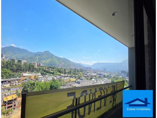 Apartamento de 2 alcobas en venta en Playas De Doña Maria, Sabaneta, 65 m² · foto 2 de 14