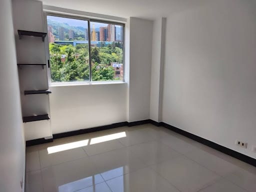 Apartamento de 2 alcobas en arriendo en La Florida, Medellín, 55 m² · foto 9 de 15