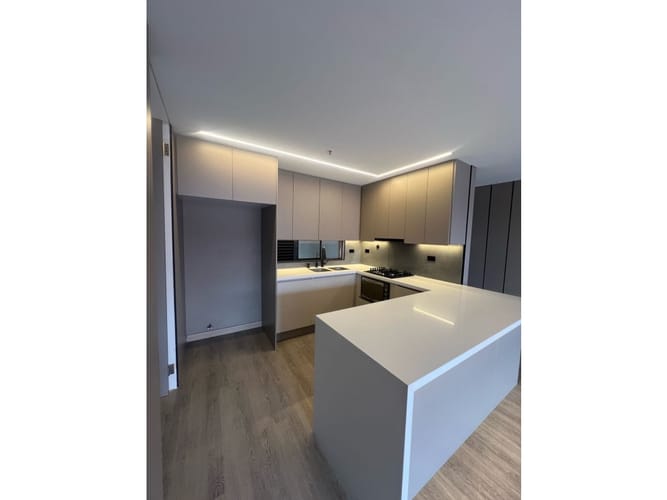 Apartamento de 3 alcobas en arriendo en El Tesoro, Medellín, 125 m² · foto 2 de 24