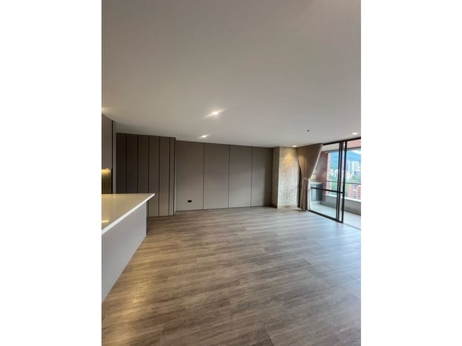 Apartamento de 3 alcobas en arriendo en El Tesoro, Medellín, 125 m² · foto 6 de 24