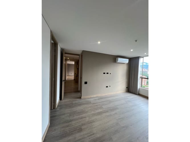 Apartamento de 3 alcobas en arriendo en El Tesoro, Medellín, 125 m² · foto 22 de 24