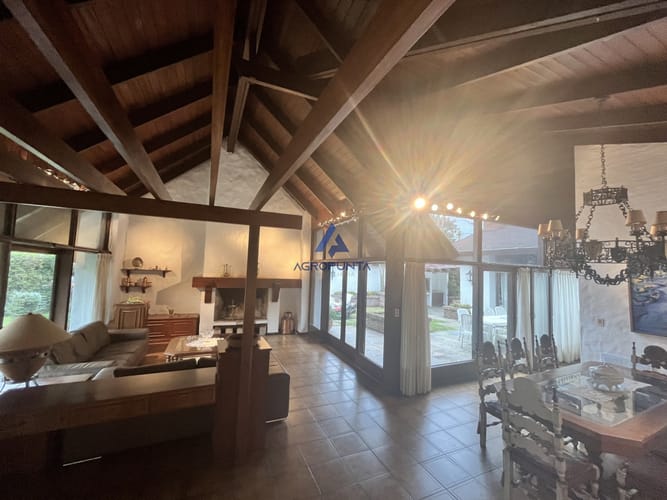 Casa en alquiler anual Punta del Este 4 Dormitorios, Playa Mansa · Foto 5