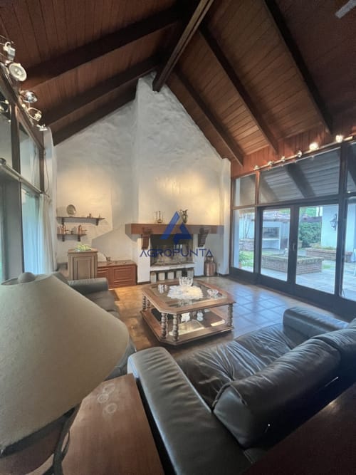 Casa en alquiler anual Punta del Este 4 Dormitorios, Playa Mansa · Foto 7