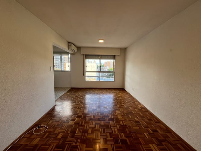 ALQUILER APARTAMENTO UN DORMITORIO EN CORDÓN A DOS CUADRAS DE PLAZA VARELA · Foto 1