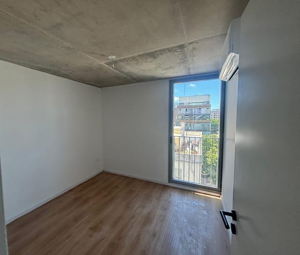 ALQUILER APARTAMENTO UN DORMITORIO, BALCÓN, PISCINA · Foto 6