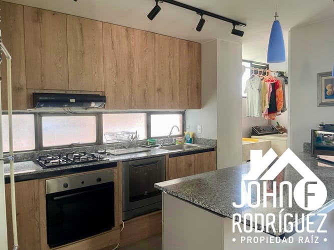 Apartamento de 3 alcobas en venta en Milla De Oro, Medellín, 140 m² · foto 7 de 18