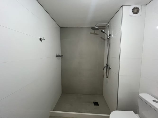 ALQUILER MONOAMBIENTE CON BALCÓN EN CORDÓN SUR OPC. GARAJE · Foto 8
