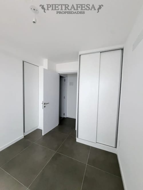Apartamento en alquiler, 1 dormitorio, 1 baño, patio, garaje. Punta Carretas. · Photo 6