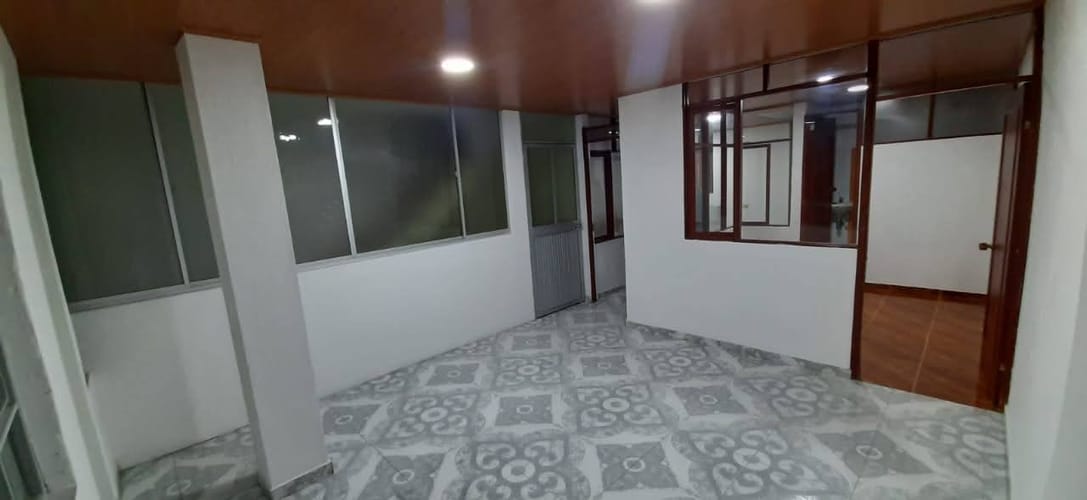 Casa de 11 alcobas en venta en Kennedy Central, Bogotá, 289 m² · foto 5 de 20