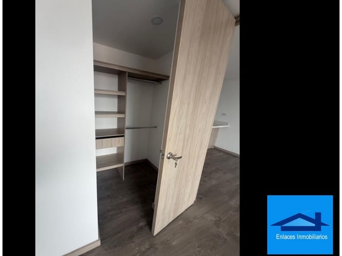 Apartamento de 2 alcobas en venta en La Doctora, Sabaneta, 65 m² · foto 9 de 9