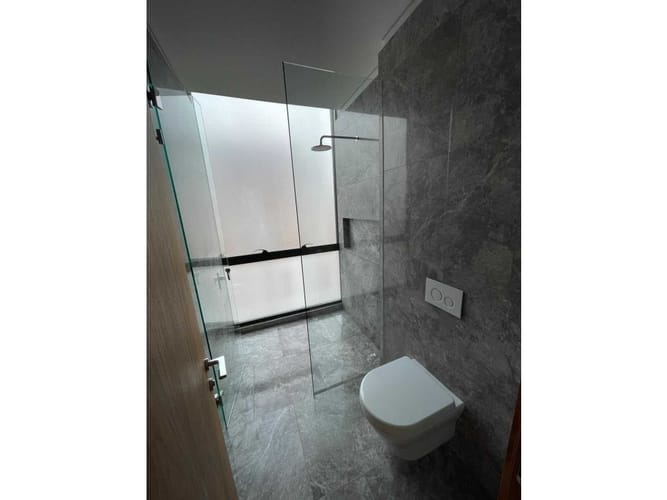 Apartamento de 3 alcobas en venta en Chicó Alto, Bogotá, 281 m² · foto 14 de 24
