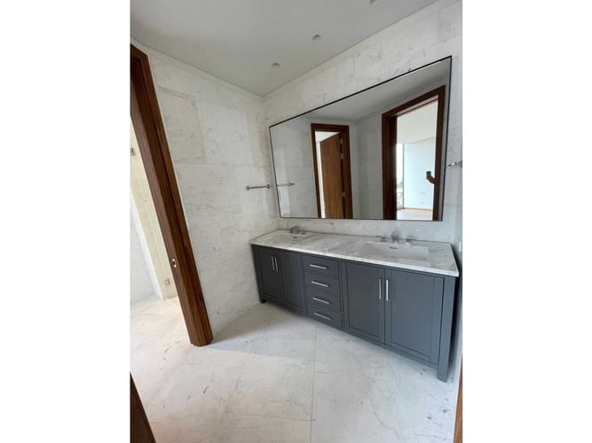 Apartamento de 3 alcobas en venta en Chicó Alto, Bogotá, 281 m² · foto 22 de 24