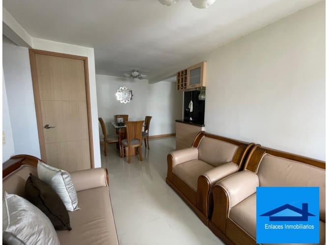 Apartamento de 3 alcobas en venta en Cañaveralejo, Sabaneta, 67 m² · foto 2 de 20