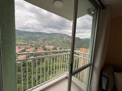 Apartamento de 2 alcobas en venta en Cabecera San Antonio De Prado, Medellín, 52 m² · foto 18 de 19