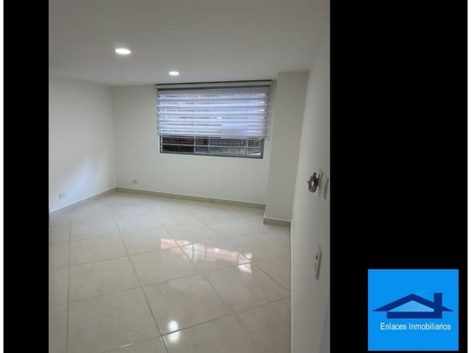 Apartamento de 2 alcobas en venta en La Barquereña, Sabaneta, 61 m² · foto 13 de 20