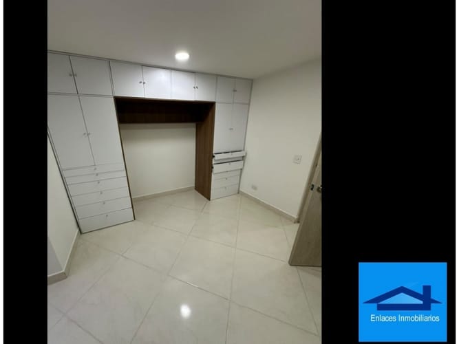 Apartamento de 2 alcobas en venta en La Barquereña, Sabaneta, 61 m² · foto 19 de 20