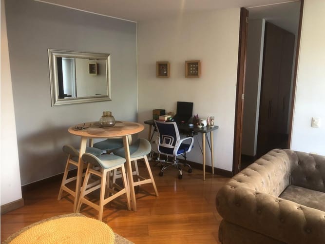 Apartaestudio en venta en Chicó Navarra, Bogotá, 50 m² · foto 4 de 9