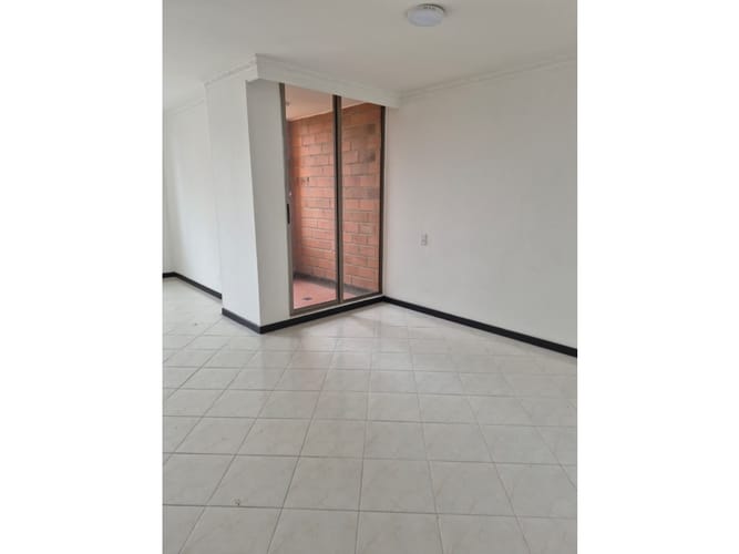 Apartamento de 4 alcobas en arriendo en Belén, Medellín, 140 m² · foto 5 de 24