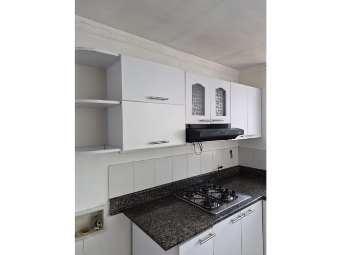 Apartamento de 4 alcobas en arriendo en Belén, Medellín, 140 m² · foto 10 de 24