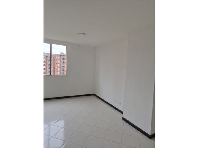 Apartamento de 4 alcobas en arriendo en Belén, Medellín, 140 m² · foto 20 de 24