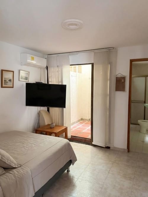 Apartamento de 2 alcobas en venta en Crespo, Cartagena, 77 m² · foto 3 de 5