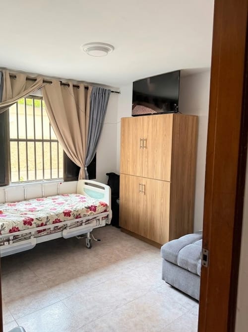 Apartamento de 2 alcobas en venta en Crespo, Cartagena, 77 m² · foto 4 de 5
