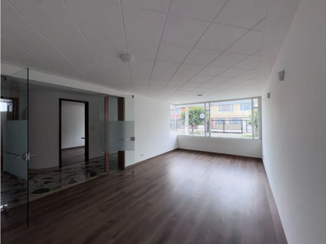 Casa de 6 alcobas en arriendo en Pasadena, Bogotá, 280 m² · foto 5 de 24