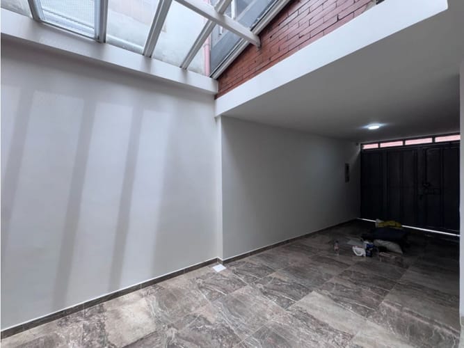 Casa de 6 alcobas en arriendo en Pasadena, Bogotá, 280 m² · foto 13 de 24