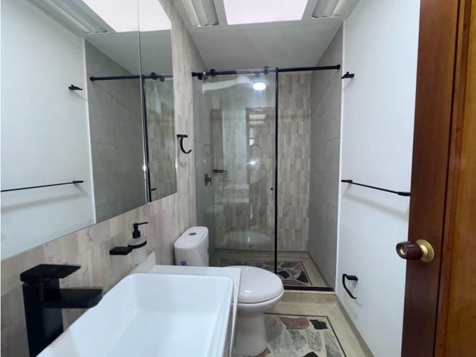 Casa de 6 alcobas en arriendo en Pasadena, Bogotá, 280 m² · foto 18 de 24