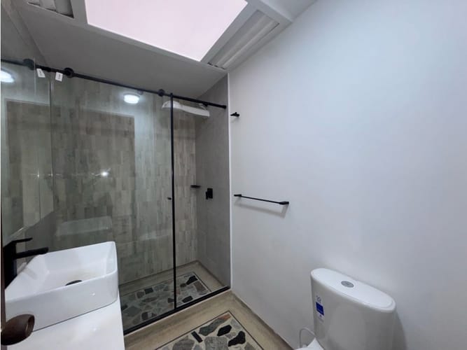 Casa de 6 alcobas en arriendo en Pasadena, Bogotá, 280 m² · foto 21 de 24