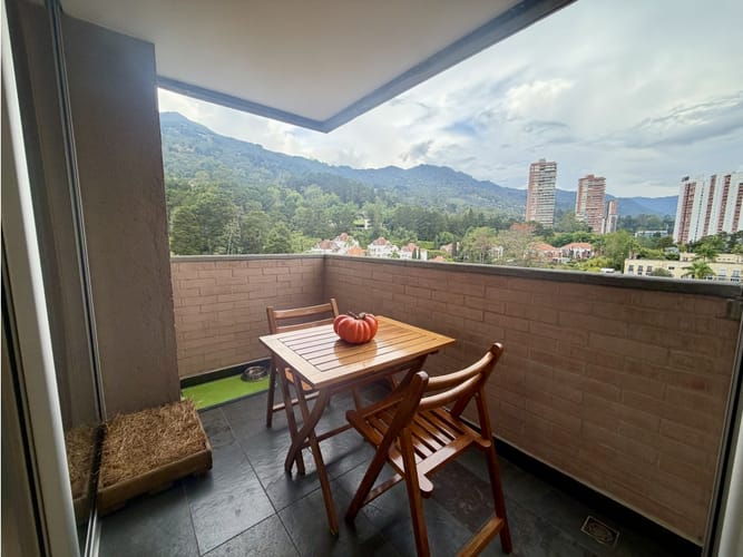 Apartamento de 3 alcobas en venta en El Tesoro, Medellín, 240 m² · foto 7 de 24