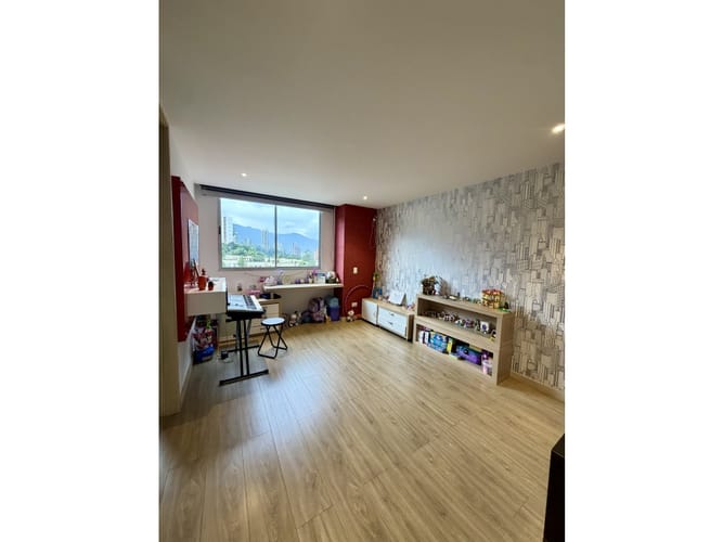 Apartamento de 3 alcobas en venta en El Tesoro, Medellín, 240 m² · foto 20 de 24