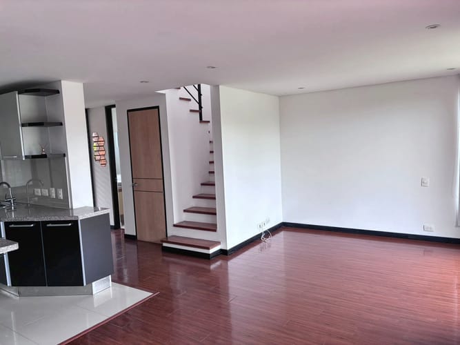 Casa de 3 alcobas en arriendo en Pueblo Viejo, Cota, 111 m² · foto 3 de 19