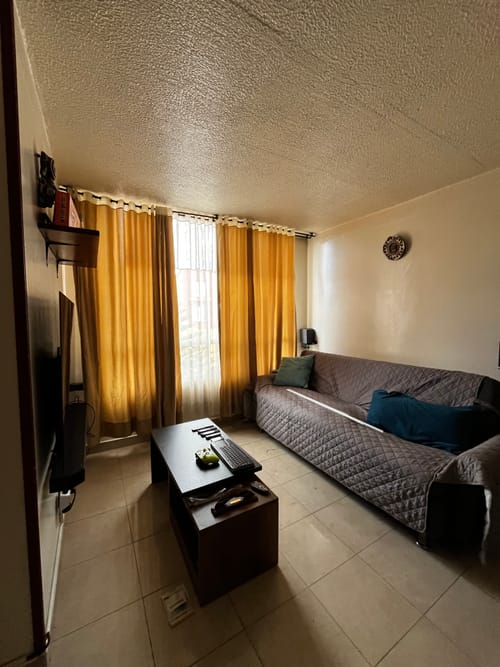Apartamento de 3 alcobas en venta en Club De Los Lagartos, Bogotá, 45 m² · foto 9 de 11