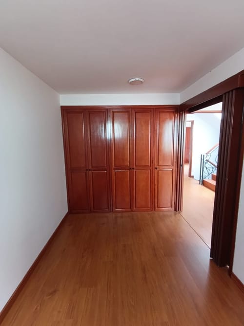 Casa de 3 alcobas en venta en Gratamira, Bogotá, 248 m² · foto 10 de 24
