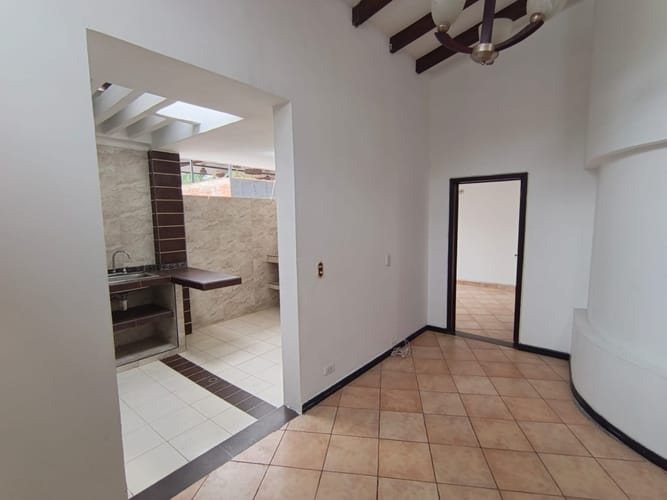Apartamento de 2 alcobas en arriendo en El Ingenio, Cali, 75 m² · foto 8 de 19