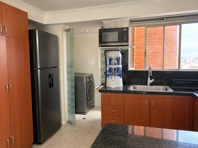 Apartamento de 3 alcobas en arriendo en Colina Campestre, Bogotá, 177 m² · foto 13 de 16
