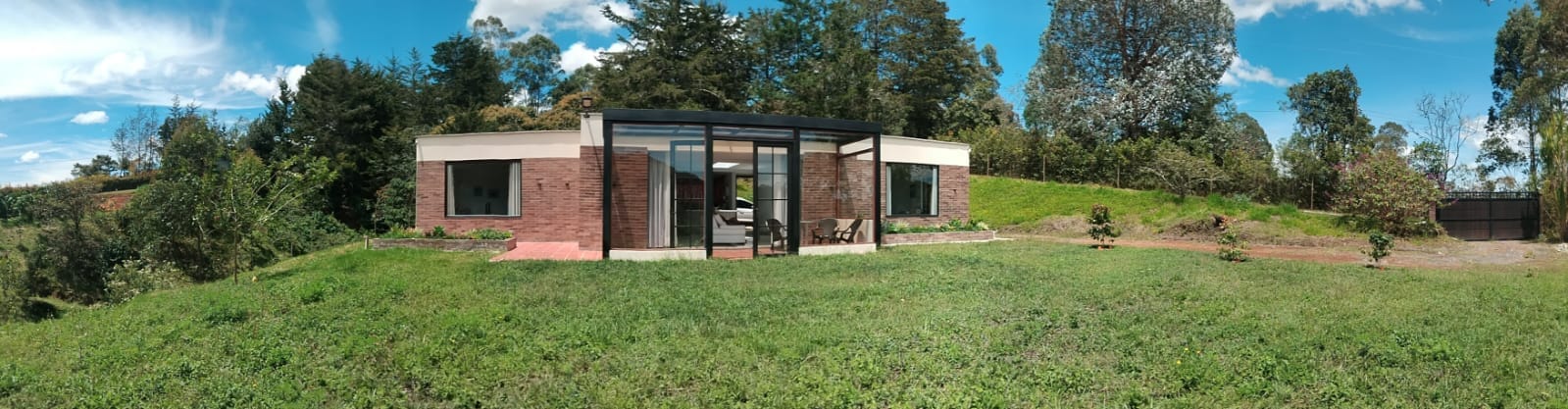 Casa de 4 alcobas en arriendo en San Nicolas, La Ceja, 200 m² · foto 3 de 24