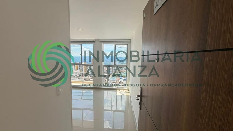 Apartamento de 3 alcobas en arriendo en San Francisco, Bucaramanga, 86 m² · foto 2 de 24