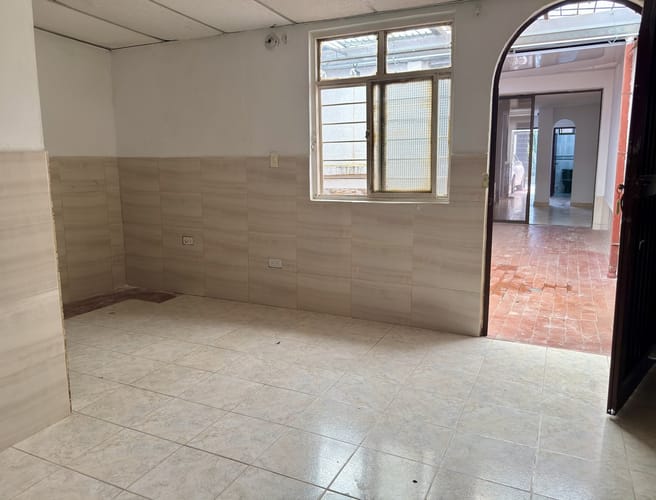 Casa de 3 alcobas en venta en El Refugio, Cali, 272 m² · foto 9 de 24