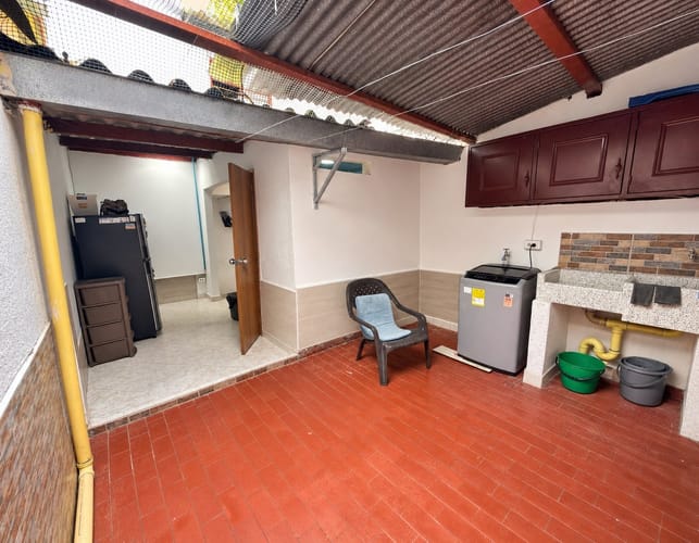Casa de 3 alcobas en venta en El Refugio, Cali, 272 m² · foto 18 de 24