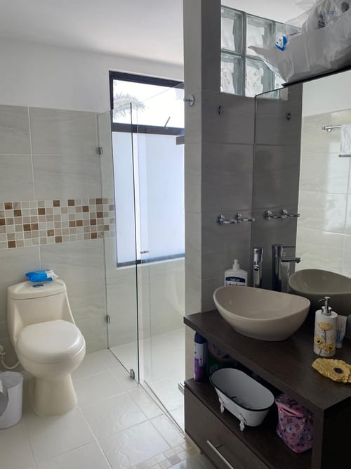 Casa de 4 alcobas en arriendo en Guayabito, Rionegro, 300 m² · foto 16 de 19