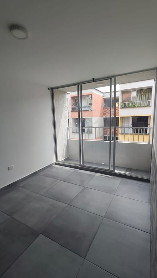 Apartamento de 3 alcobas en arriendo en San Antonio Del Carrizal, Girón, 53 m² · foto 6 de 22