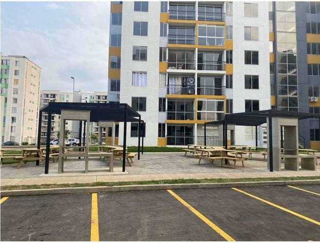 Apartamento de 2 alcobas en venta en Parque Natura, Jamundí, 55 m² · foto 2 de 24