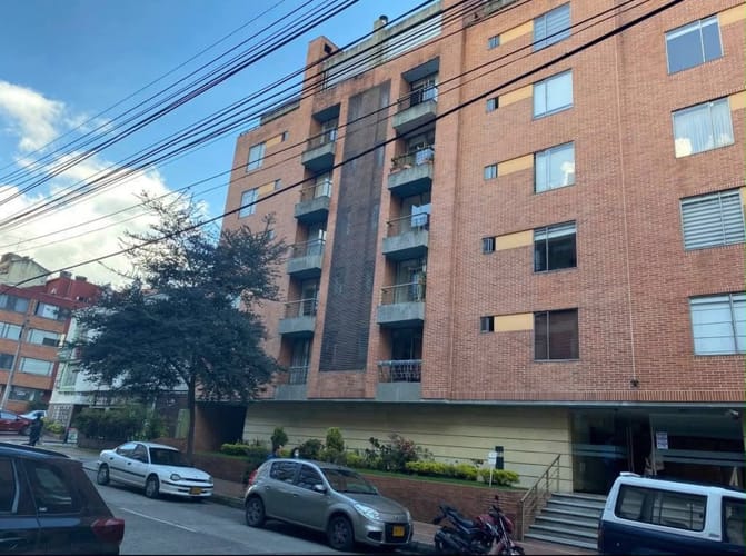 Apartamento de 3 alcobas en arriendo en Chapinero, Bogotá, 130 m² · foto 3 de 18