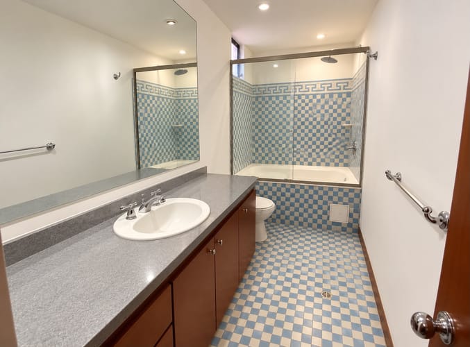 Apartamento de 3 alcobas en arriendo en Chapinero, Bogotá, 130 m² · foto 15 de 18