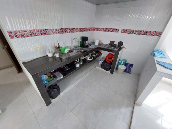 Casa de 8 alcobas en venta en Ulpiano Lloreda, Cali, 324 m² · foto 3 de 24