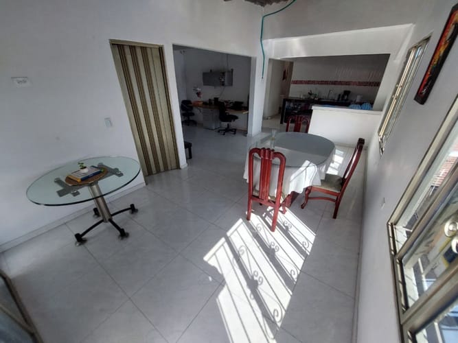 Casa de 8 alcobas en venta en Ulpiano Lloreda, Cali, 324 m² · foto 16 de 24