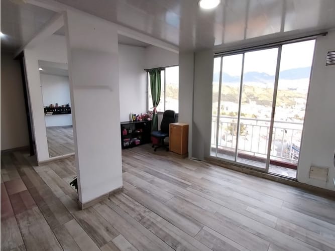 Apartamento de 2 alcobas en venta en Molinos Del Sur, Bogotá, 45 m² · foto 4 de 20